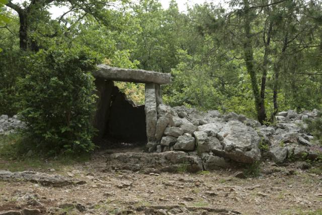 Dolmen-Cocaliere-JW