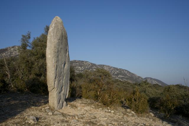 Menhir-Moules-Baucels-JW14