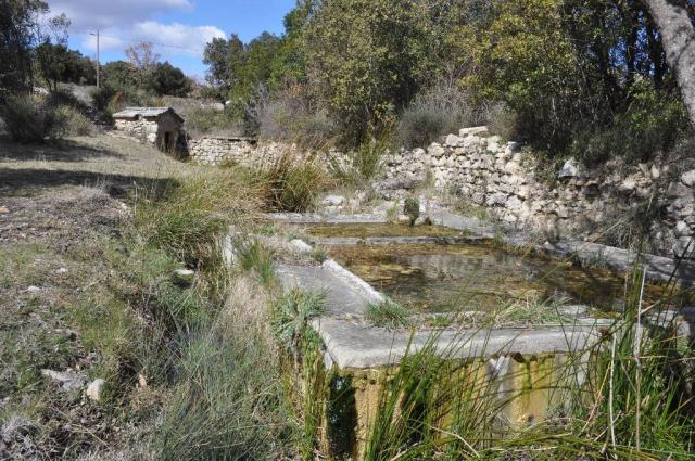 Lavoir Font de l'Escoule à Bourdiguet 002