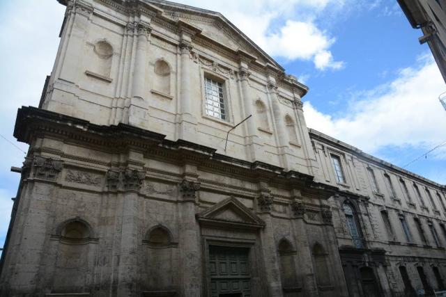 Nimes Chapelle des Jesuites 2